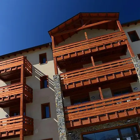 Vacanceole - Les De L'isard 3*